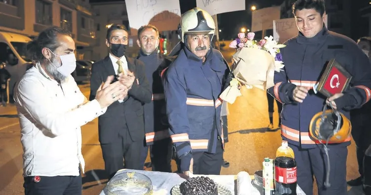 İtfaiye erlerine sürpriz kutlama