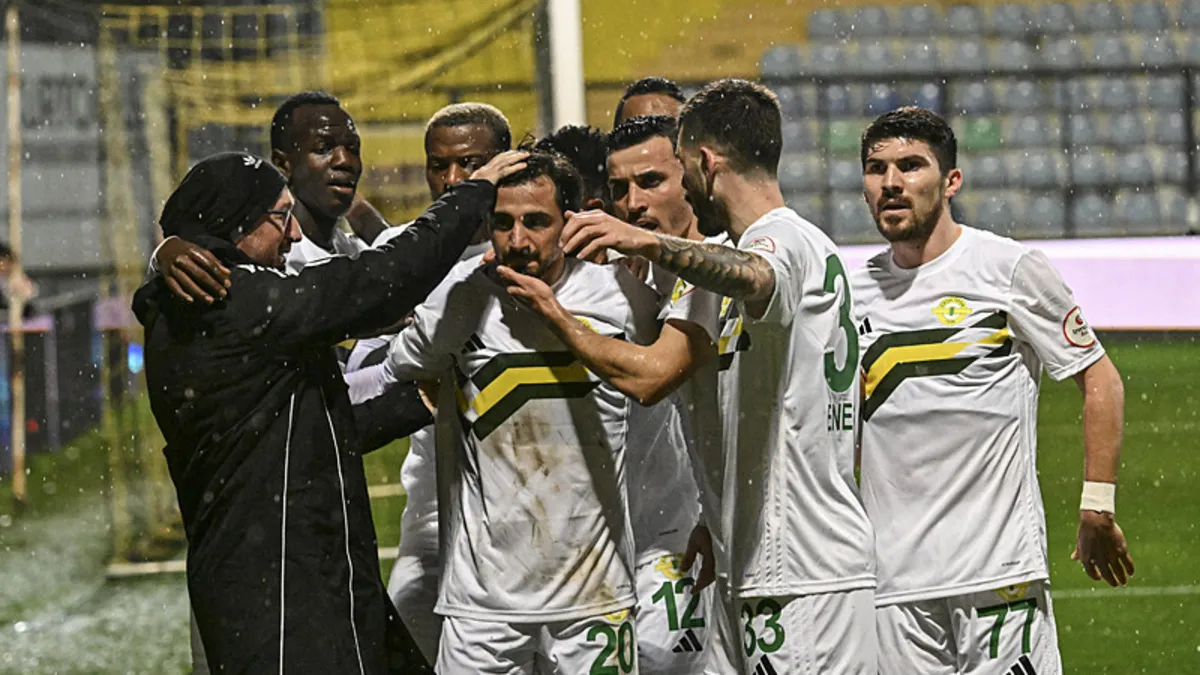 Esenler Erokspor, İstanbulspor’u deplasmanda farklı geçti! Esenler Erokspor, İstanbulspor’u deplasmanda farklı geçti!