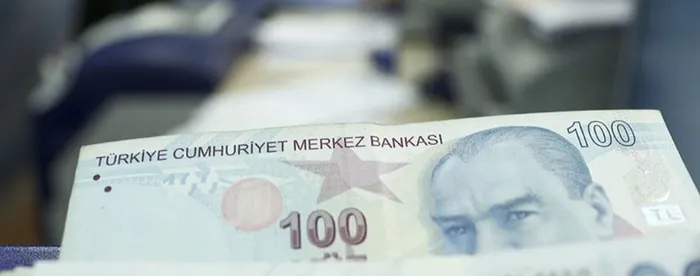 isci-ve-isverenler-dikkat-fazla-mesai-icin-artik-bu-saatler-dikkate-alinacak-1635403445762.jpg
