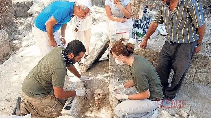 Bathonea kazılarında Afrikalı olduğu düşünülen bir insan iskeletine ulaşıldı