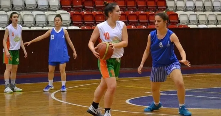 Derin Akdeniz Amerikan Liselerindeki ilk Türk kadın basketbolcu olacak