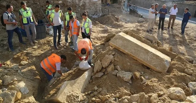 Muğla’da inşaat kazısında tarihi mezar bulundu