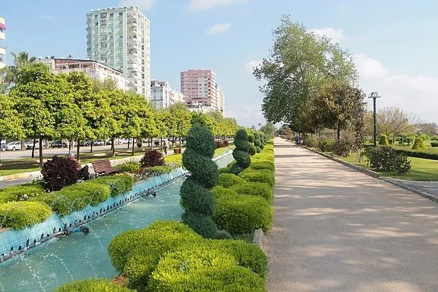 Nüfusuyla 57 ili solladı! Türkiye’nin en kalabalık ilçesi hangisi?