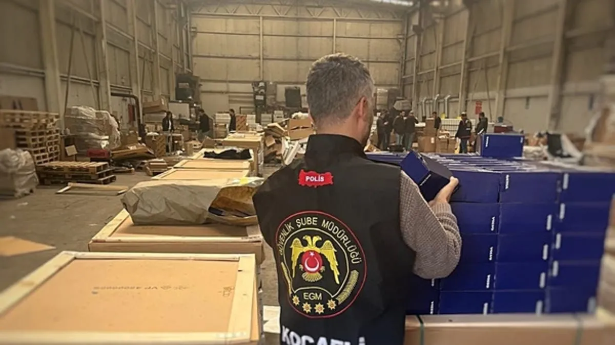 Kocaeli’de taklit otomotiv parçası ele geçirildi: Piyasa değeri 15 milyon lira! Kocaeli’de taklit otomotiv parçası ele geçirildi: Piyasa değeri 15 milyon lira!