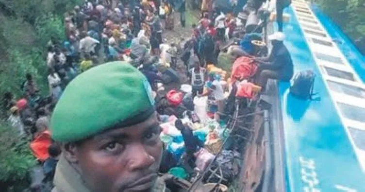 Tren raydan çıktı: 40 ölü