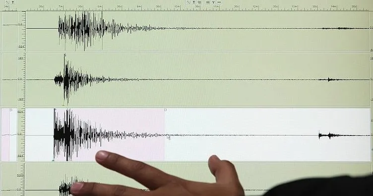 Endonezya’da 5,6 büyüklüğünde deprem