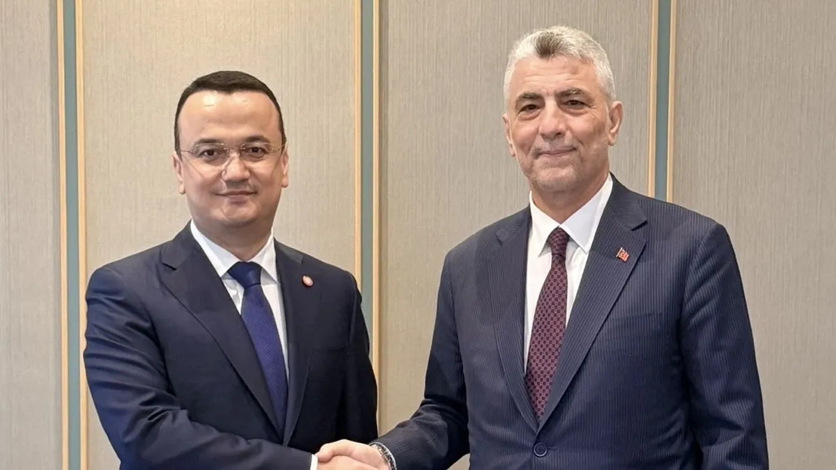 Bakan Bolat, Özbekistanlı mevkidaşı Kudratov ile görüştü Bakan Bolat, Özbekistanlı mevkidaşı Kudratov ile görüştü