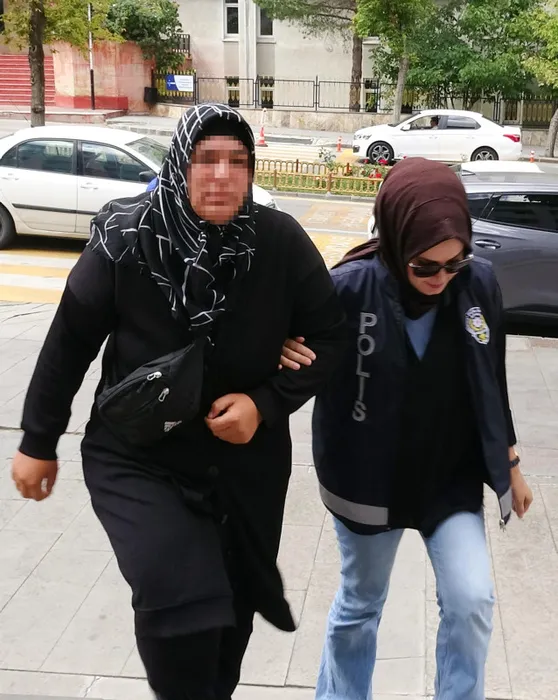 Kocandan boşanıp beni alacaksın dedi: Başına satır yedi!