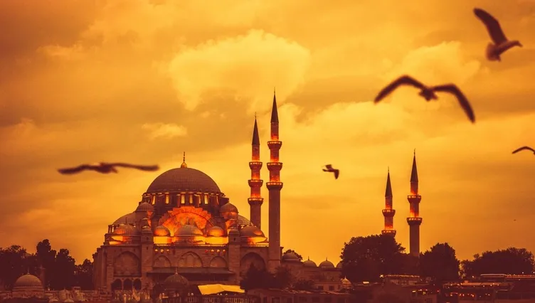 Mevlid Kandili ne zaman ve hangi gün? 2020 Mevlid Kandil tarihi ne zaman? Diyanet ile Kandil günleri takvimi