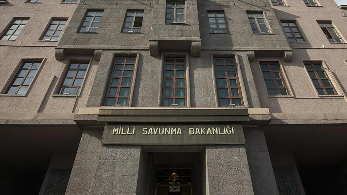 İran, ABD üslerini vurdu! MSB: Bölgedeki birliklerimiz güvende