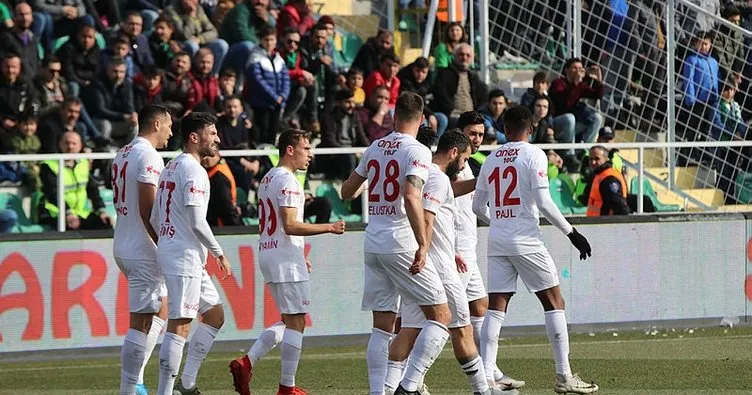 MAÇ SONUCU Denizlispor 0 - 3 Antalyaspor