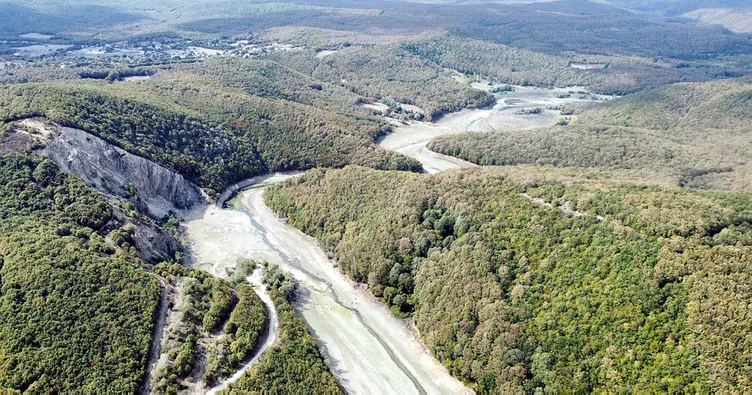 İstanbul’a su veren iki baraj kurudu