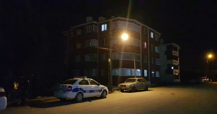 Karabük te bir apartman karantinaya alındı