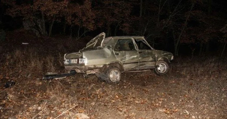 Kütahya’da otomobil şarampole devrildi: 1 ölü, 1 yaralı
