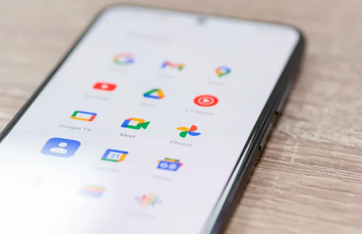 ANDROİD 17 İLE DEVRİM: APPLE’IN EN GÜÇLÜ KOZU ARTIK GOOGLE SAFINA GEÇİYOR!