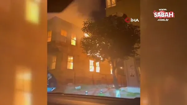 Büyükçekmece’de tarihi ahşap bina alev alev yandı | Video