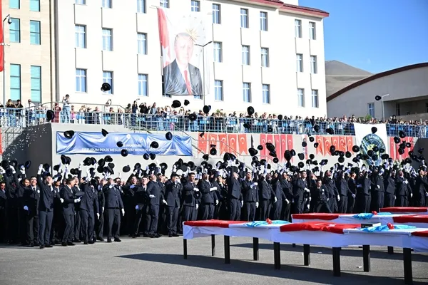 egitimini-tamamlayan-393-polis-adayi-mezun-oldu-1753299658715.jpg