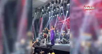 Hülya Avşar’dan sahnede şov! 5 kilo ağırlığındaki tulumuyla büyüledi | Video