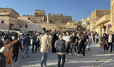 Gece ayrı, gündüz ayrı doldu: Türkiye’nin her yerinden UNESCO şehri Midyat’a akın ediyorlar #mardin