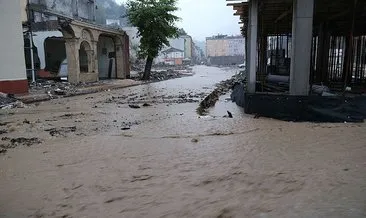 Kastamonu’nun Bozkurt ilçesi sele teslim! Sokaklar sular altında kaldı