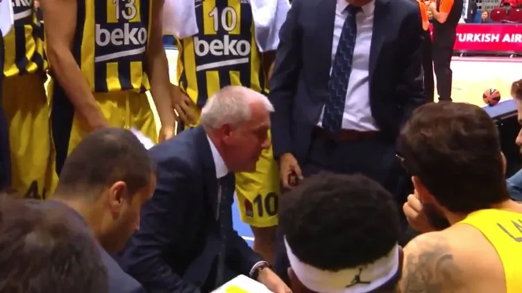 Fenerbahçe Beko başantrenörü Zeljko Obradovic’ten oyuncularına küfür!