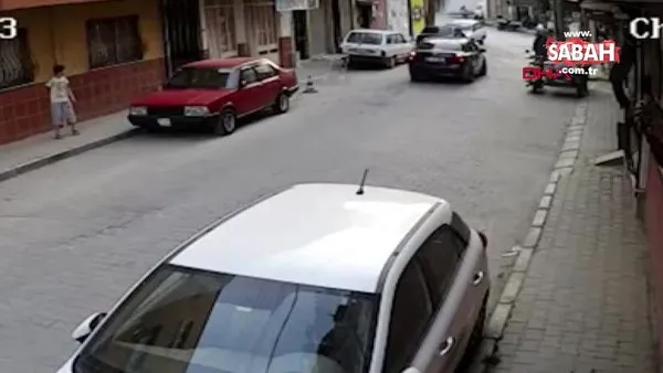 İki motosikletin çarpıştığı kaza kamerada