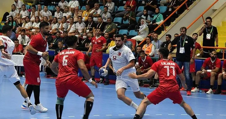 A Milli Erkek Hentbol Takımı, Suudi Arabistan’ı 26-25 yenerek finale çıktı