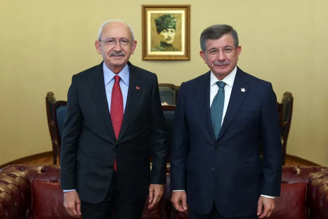 chpli-veli-agbaba-38-milletvekili-verilmesini-dogru-bulan-bir-tane-chpli-yok-1690923839736.jpg CHP’li Ağbaba 'Seçmenimizden tepki alıyoruz' diyerek itiraf etti: Doğru bulan bir tane CHP’li yok