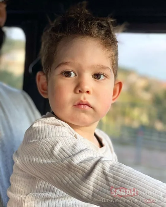 Fahriye Evcen ile Burak Özçivit’in oğlu Karan’ın takipçi sayısı dudak uçuklattı! 2 yaşındaki Karan Özçivit şimdiden bir fenomen...