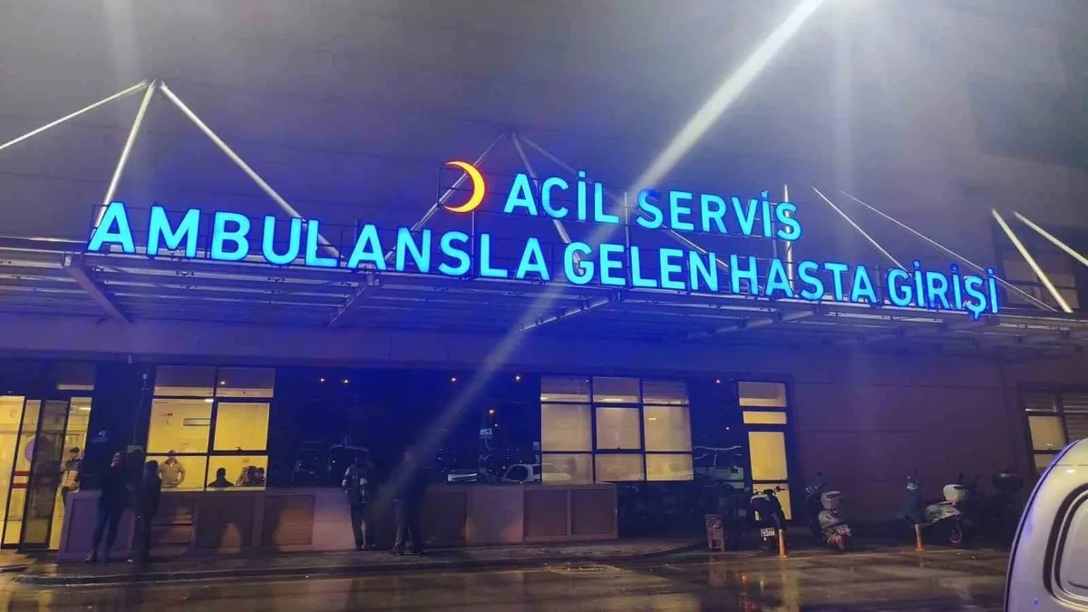 ‘Yan baktın’ kavgasında bir kişi silahla yaralandı ‘Yan baktın’ kavgasında bir kişi silahla yaralandı