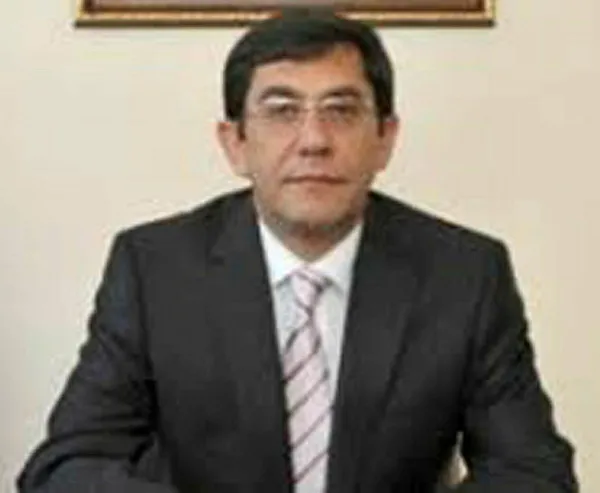 fetocu-savci-polis-mudurunun-ailesini-de-ablukaya-almis-1639970712916.jpg FETÖ’cü savcı polis müdürünün ailesini de ablukaya almış