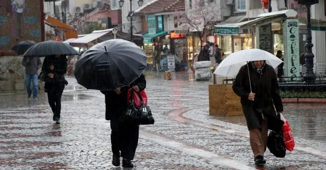 SON DAKİKA | Meteoroloji uyardı! Yunanistan’dan ’siklon dalgası’ geliyor! Kuvvetli sağanak ve fırtına kapıda!