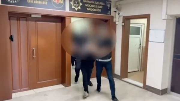 66-kilo-bonzai-yapiminda-kullanilabilecek-hammadde-ele-gecirildi-3-gozalti-1788877056083.jpg