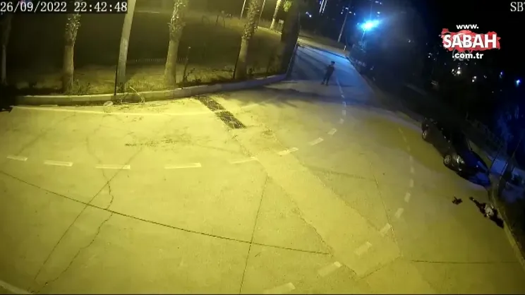 Mersin'deki saldırıda şehit olan polisin teröristi etkisiz hale getirdiği anlar güvenlik kamerasına yansıdı | Video