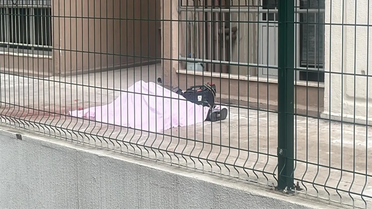 Bursa’da 17’nci kattan düşerek hayatını kaybetmişti! Sır perdesi aralandı: Bir anda balkona çıkıp… Bursa’da 17’nci kattan düşerek hayatını kaybetmişti! Sır perdesi aralandı: Bir anda balkona çıkıp…