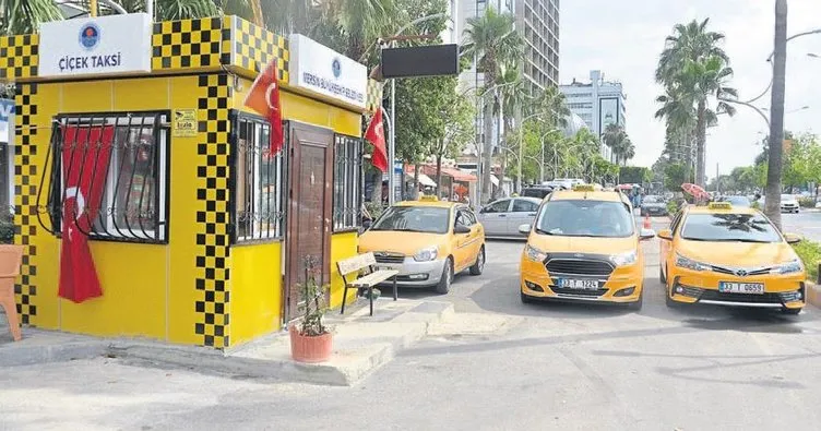 Taksi durakları modernleşiyor