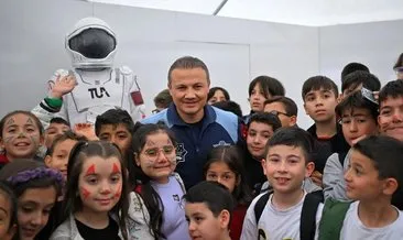 Türkiye’nin ilk astronotu Gezeravcı: Bu hikayenin gerisini getirecek olan, bugün burada olan kardeşlerimizdir
