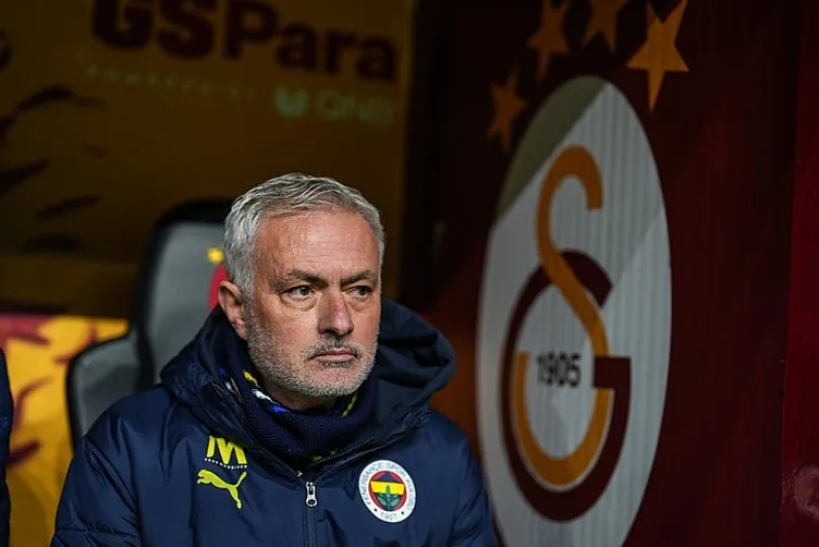 SON DAKİKA: Mourinho’dan Okan Buruk’a olay gönderme! Kulübede hakemin başında maymun gibi zıplıyorlardı