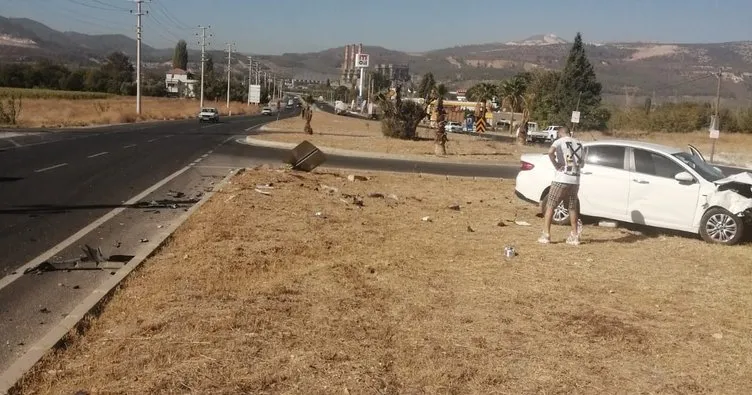 Yatağan’da iki otomobil çarpıştı