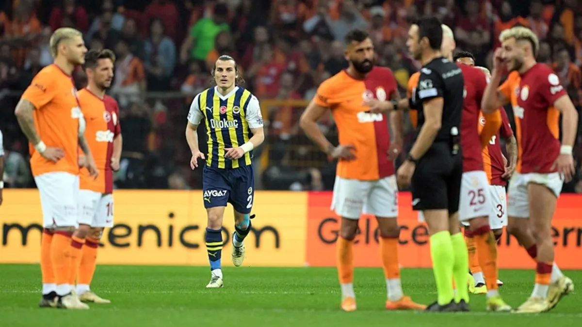 Süper Lig'de son hafta programı belli oldu! Galatasaray ile Fenerbahçe'nin maçları aynı gün ve aynı saatte