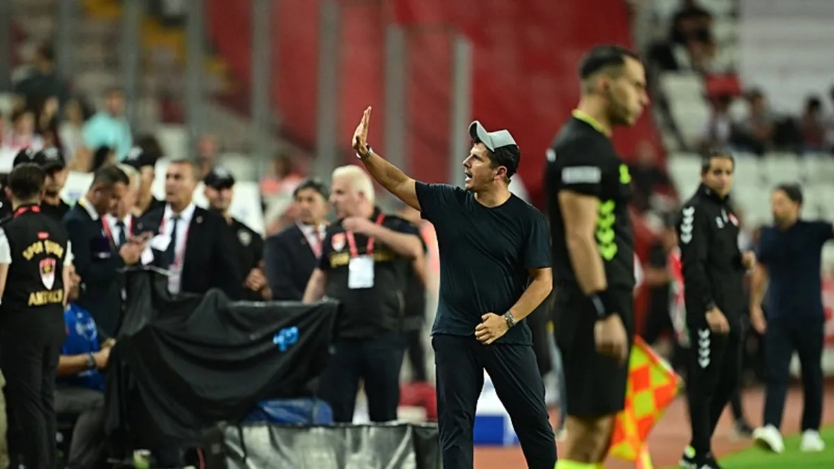 Emre Belözoğlu’ndan istifa sinyali!