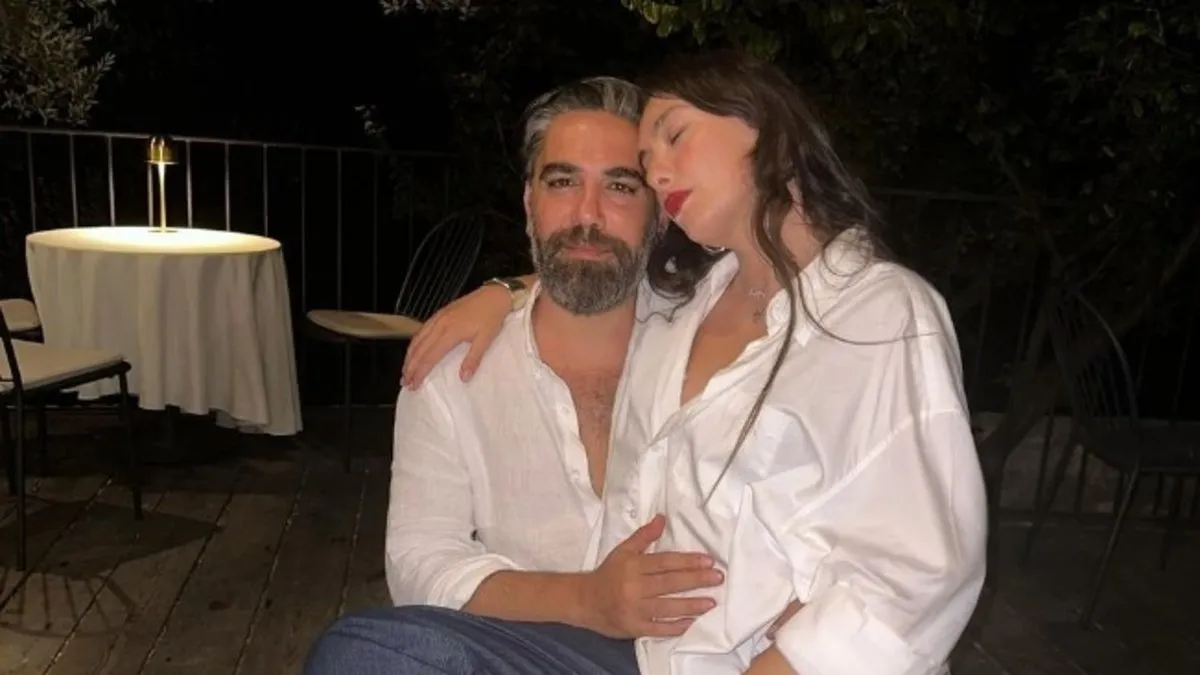 Kadir Doğulu'dan Neslihan Atagül'e aşk dolu kutlama! Kadir Doğulu: Büyüyen ailemiz… - - Magazin Haberleri