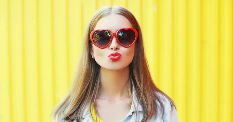 Evde kırmızı ruj yapımı...