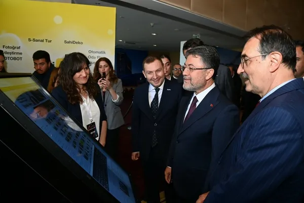 tarkada-yapay-zeka-donemi-bakan-yumakli-tarimin-gelecegini-yeniden-sekillendirecek-1780578331865.jpg