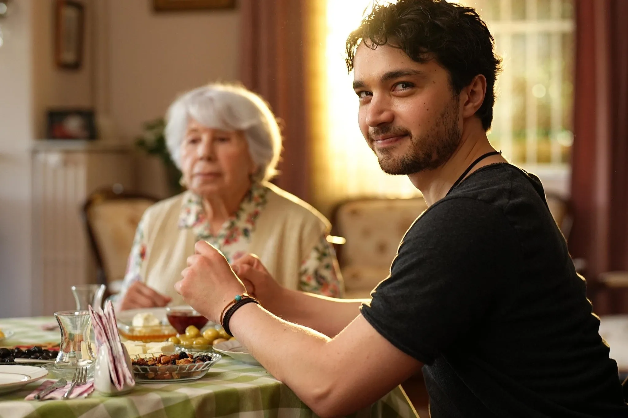 ‘Üç aile, tek çatı: Aile Saadeti’