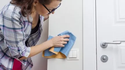 Duvar Neyle Silinir? Duvarlar Nasıl Silinir ve Lekeler Hangi Deterjanla Temizlenir?