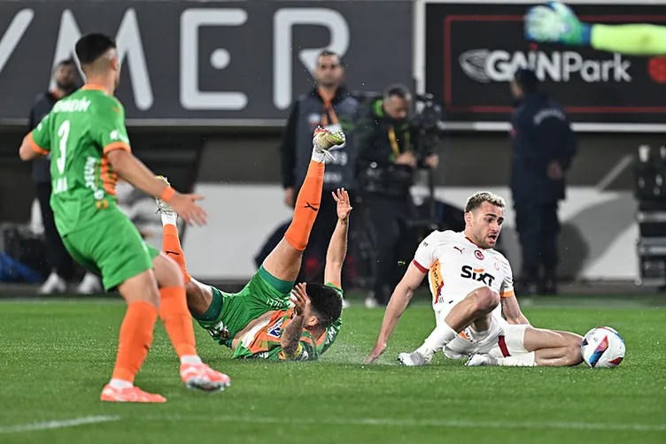 Son dakika haberi: Ahmet Çakar ve Mustafa Çulcu’dan Alanyaspor-Galatasaray maçının hakemine övgü! ’’Cesaretli ve taviz vermedi’’