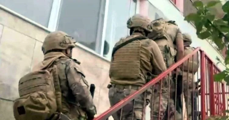 İzmir’de FETÖ operasyonu; 14 gözaltı