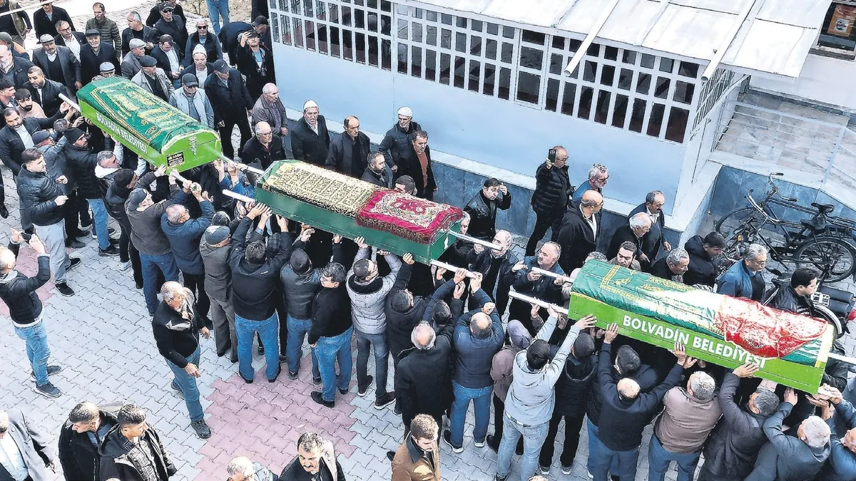 Zincirleme ihmal bir aileyi yok etti Zincirleme ihmal bir aileyi yok etti