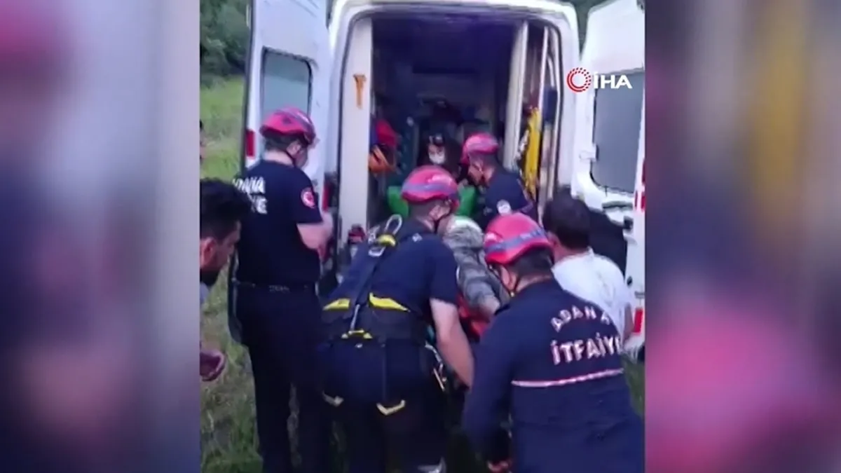 Adana’da yamaç paraşütü kazası: Ağaçta mahsur kaldı